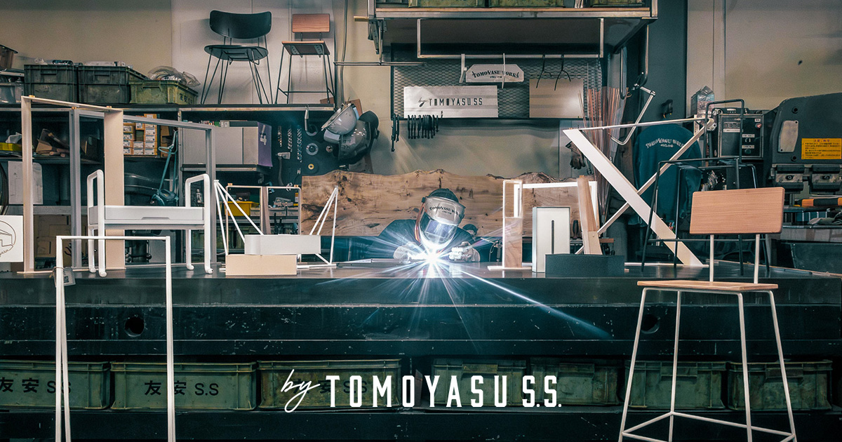 壁立て掛けハンガーラック tsubame